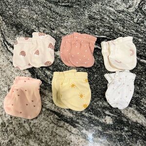 Adorable Multicolor Newborn Baby Mittens. 6 Sets
